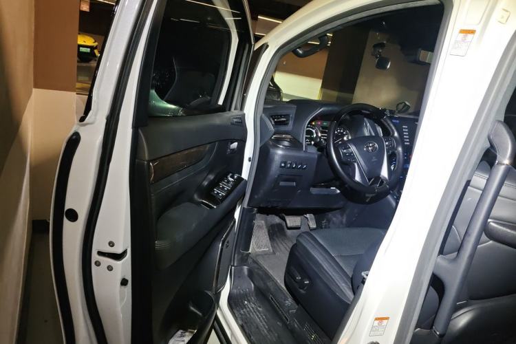 Used Toyota Vellfire 2020 Dual-Engine 2.5L HV Prestige Edition Driver Seat