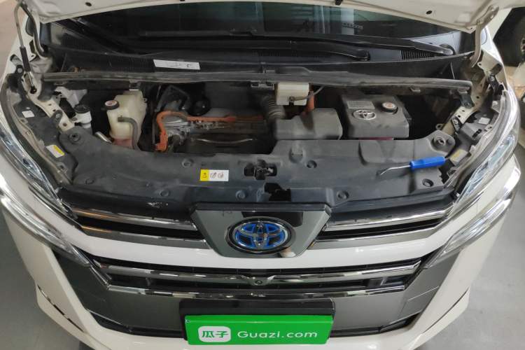 Used Toyota Vellfire 2020 Dual-Engine 2.5L HV Luxury Edition Engine Bay