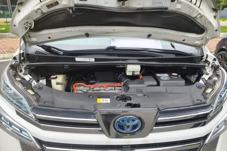 Used Toyota Vellfire 2020 Dual-Engine 2.5L HV Luxury Edition Engine Bay
