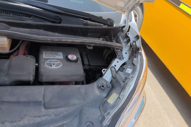Used Toyota Vellfire 2020 Dual-Engine 2.5L Black Gold Limited Edition Engine Bay Left