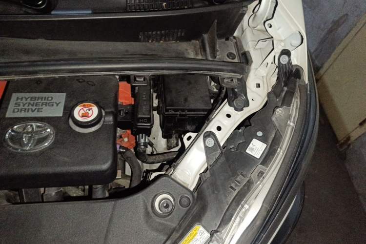 Used Toyota Vellfire 2020 Dual-Engine 2.5L HV Prestige Edition Engine Bay Left