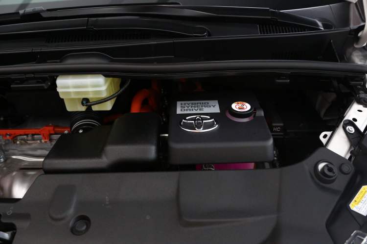 Used Toyota Vellfire 2020 Dual-Engine 2.5L HV Prestige Edition Engine Bay Left
