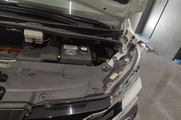 Used Toyota Vellfire 2020 Dual-Engine 2.5L HV Luxury Edition Engine Bay Left