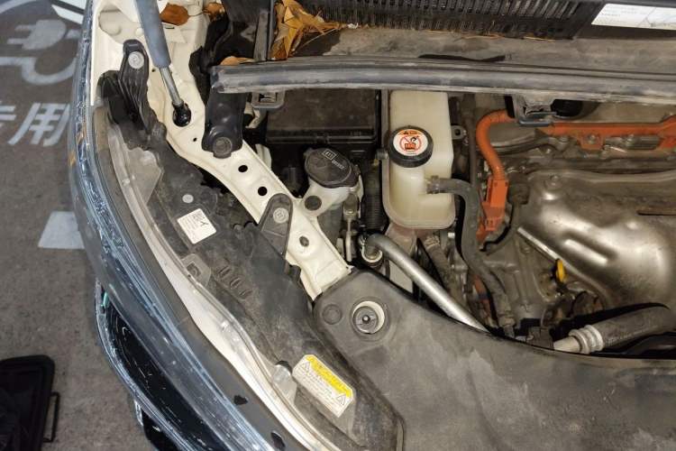 Used Toyota Vellfire 2020 Dual-Engine 2.5L HV Prestige Edition Engine Bay Right