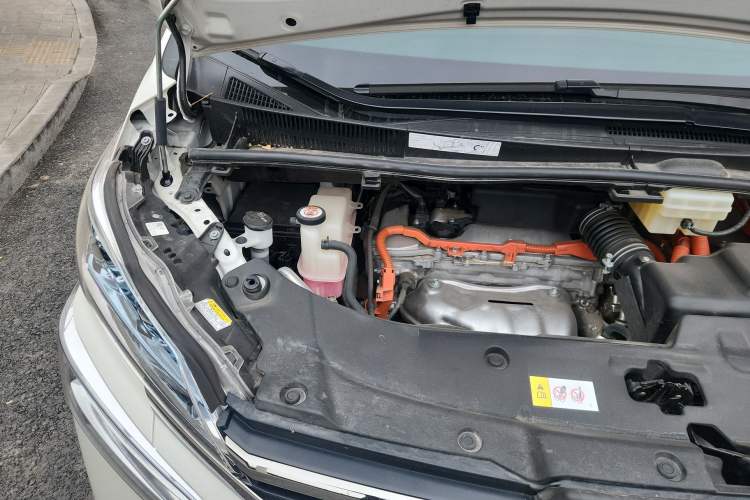 Used Toyota Vellfire 2020 Dual-Engine 2.5L HV Prestige Edition Engine Bay Right