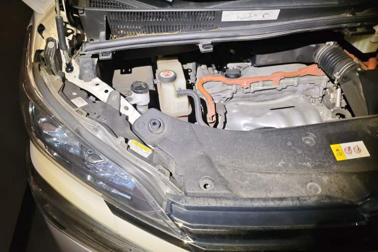 Used Toyota Vellfire 2020 Dual-Engine 2.5L HV Prestige Edition Engine Bay Right