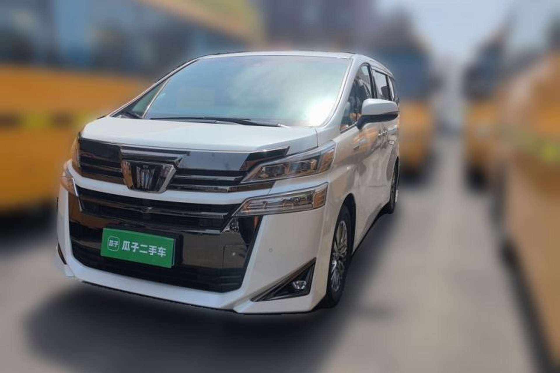 Used Toyota Vellfire 2020 Dual-Engine 2.5L Black Gold Limited Edition Front Left 45 Deg
