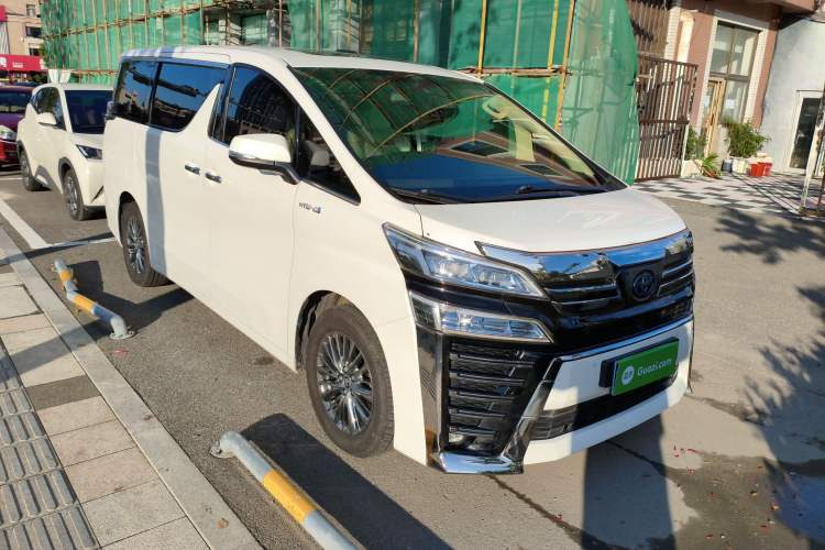 Used Toyota Vellfire 2020 Dual-Engine 2.5L HV Prestige Edition Front Right 45 Deg