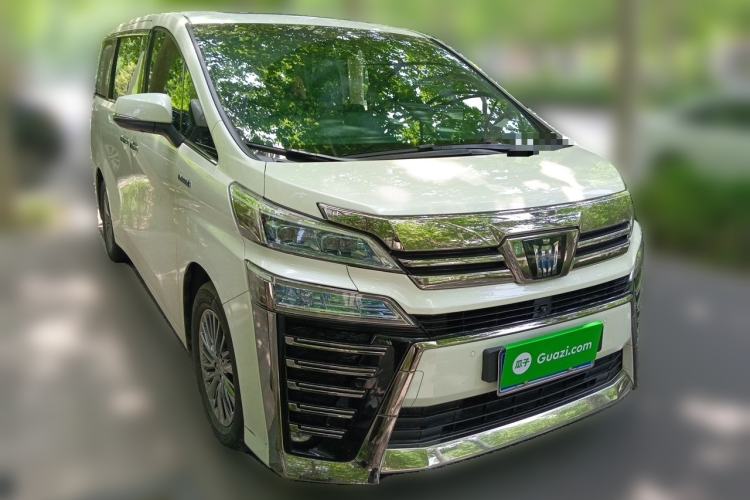 Used Toyota Vellfire 2020 Dual-Engine 2.5L HV Luxury Edition Front Right 45 Deg