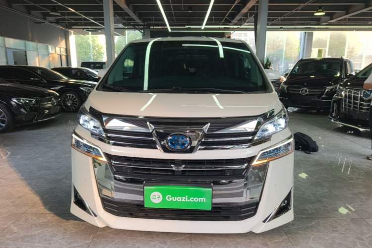 Used Toyota Vellfire 2020 Dual-Engine 2.5L HV Luxury Edition Front