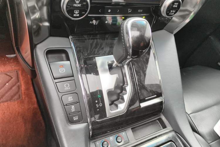 Used Toyota Vellfire 2020 Dual-Engine 2.5L HV Luxury Edition Gear Lever
