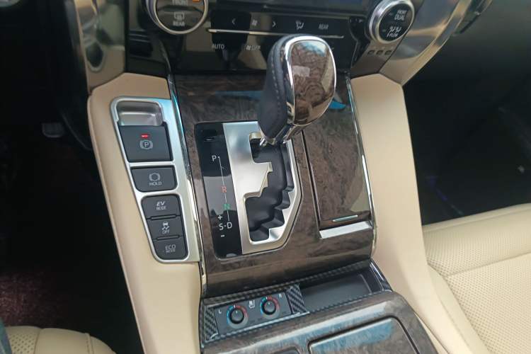 Used Toyota Vellfire 2020 Dual-Engine 2.5L HV Prestige Edition Gear Lever