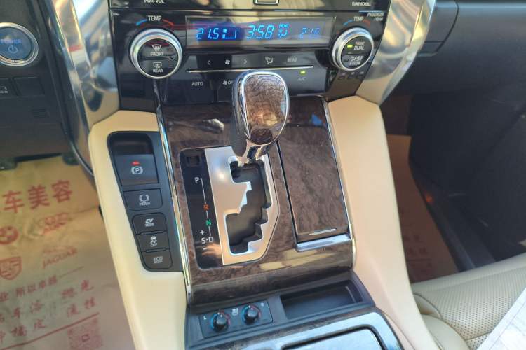 Used Toyota Vellfire 2020 Dual-Engine 2.5L HV Prestige Edition Gear Lever
