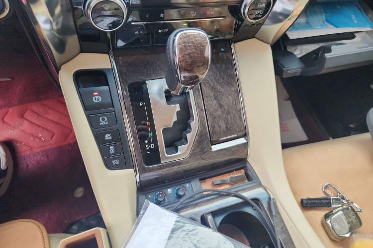 Used Toyota Vellfire 2020 Dual-Engine 2.5L HV Prestige Edition Gear Lever