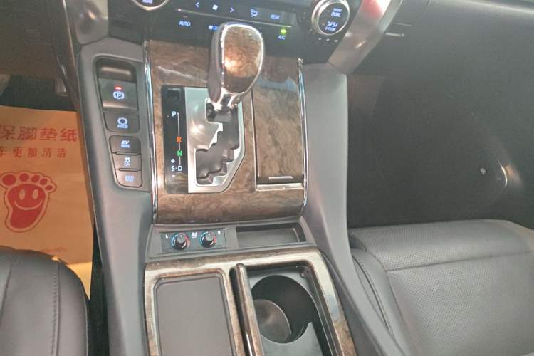 Used Toyota Vellfire 2020 Dual-Engine 2.5L HV Prestige Edition Gear Lever