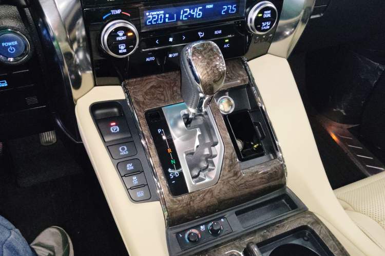 Used Toyota Vellfire 2020 Dual-Engine 2.5L HV Prestige Edition Gear Lever