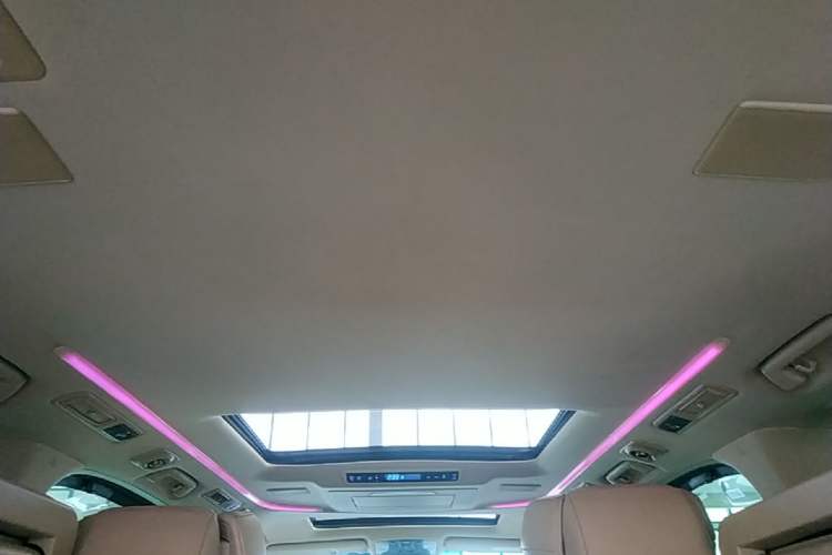 Used Toyota Vellfire 2020 Dual-Engine 2.5L HV Prestige Edition Headliner