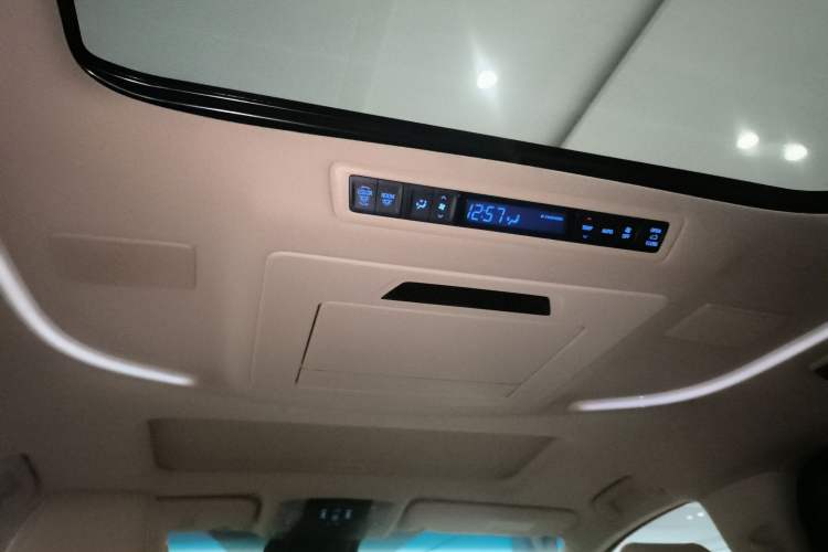 Used Toyota Vellfire 2020 Dual-Engine 2.5L HV Prestige Edition Headliner