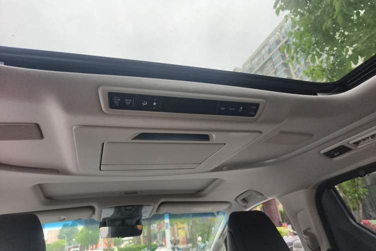 Used Toyota Vellfire 2020 Dual-Engine 2.5L HV Luxury Edition Headliner