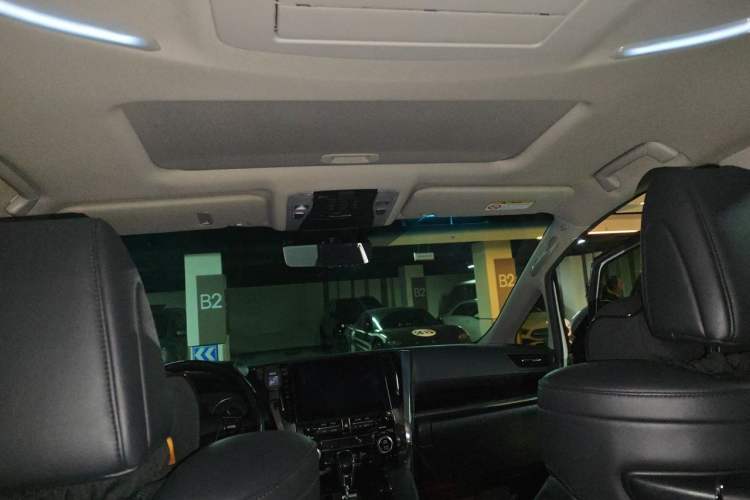 Used Toyota Vellfire 2020 Dual-Engine 2.5L HV Luxury Edition Headliner