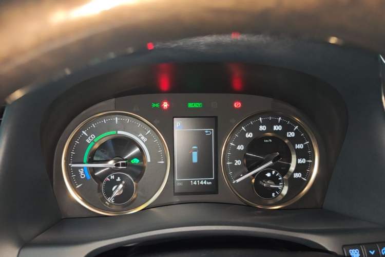 Used Toyota Vellfire 2020 Dual-Engine 2.5L HV Prestige Edition Instrument Cluster
