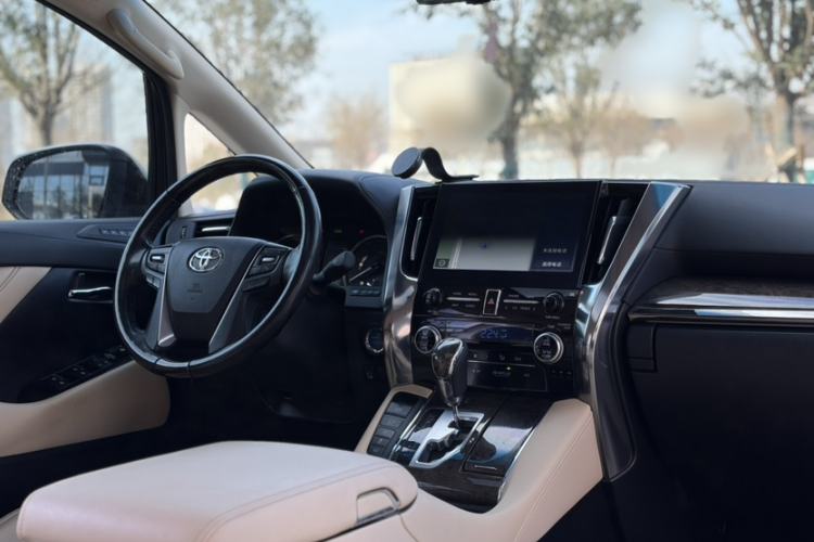 Used Toyota Vellfire 2020 Dual-Engine 2.5L HV Prestige Edition Interior 1