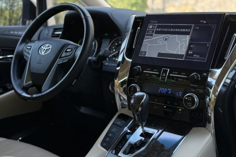 Used Toyota Vellfire 2020 Dual-Engine 2.5L HV Prestige Edition Interior 1