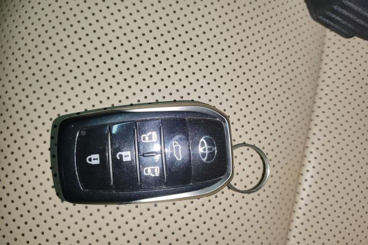 Used Toyota Vellfire 2020 Dual-Engine 2.5L HV Prestige Edition Interior 1