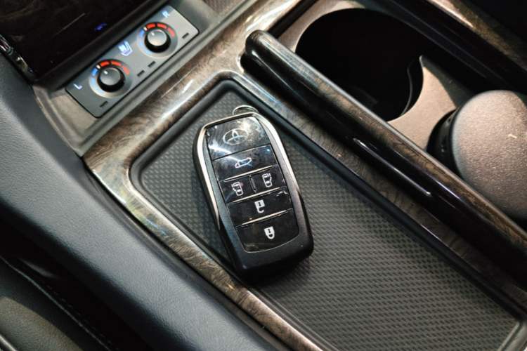 Used Toyota Vellfire 2020 Dual-Engine 2.5L HV Prestige Edition Interior 1