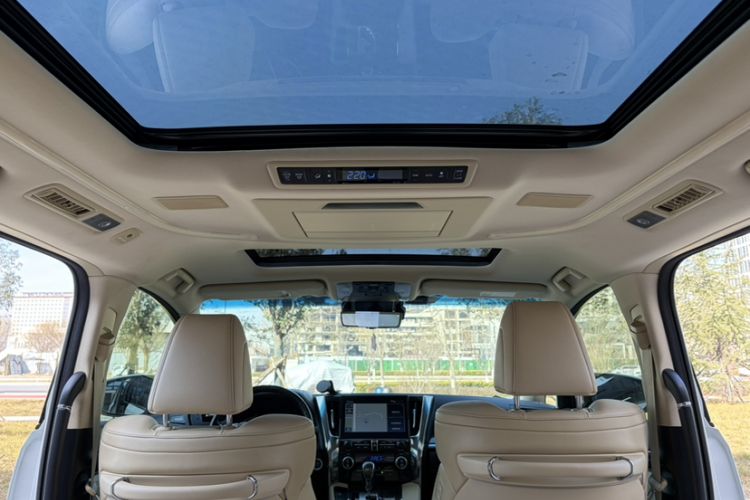 Used Toyota Vellfire 2020 Dual-Engine 2.5L HV Prestige Edition Interior 10