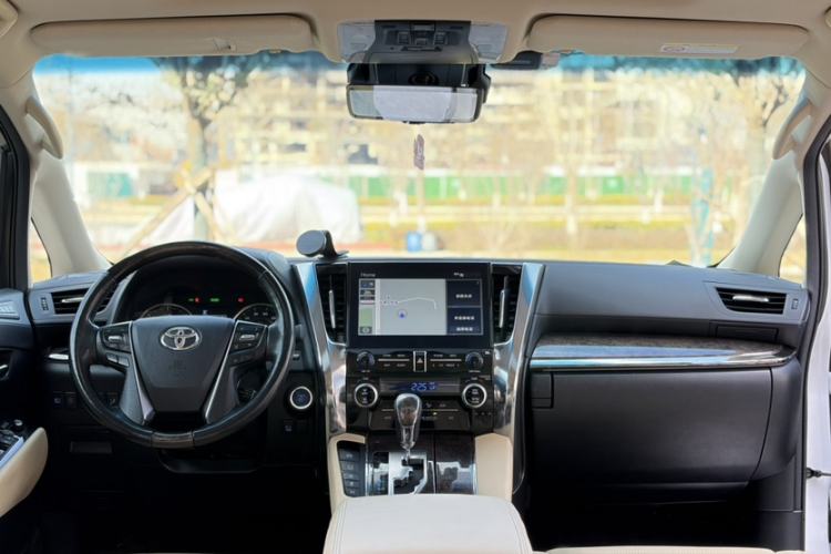 Used Toyota Vellfire 2020 Dual-Engine 2.5L HV Prestige Edition Interior 11