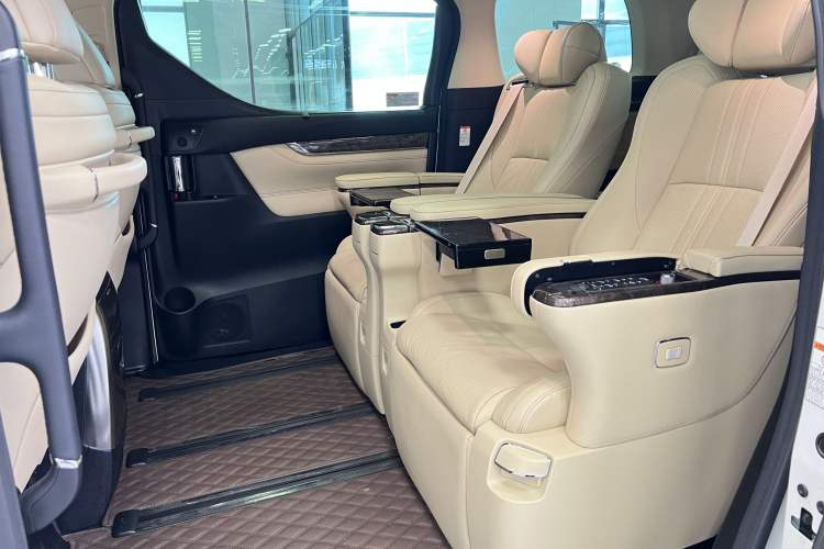 Used Toyota Vellfire 2020 Dual-Engine 2.5L HV Prestige Edition Interior 15