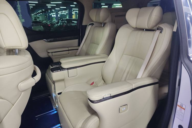 Used Toyota Vellfire 2020 Dual-Engine 2.5L HV Prestige Edition Interior 4