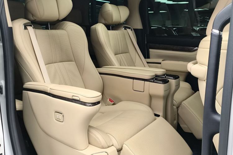 Used Toyota Vellfire 2020 Dual-Engine 2.5L HV Prestige Edition Interior 5