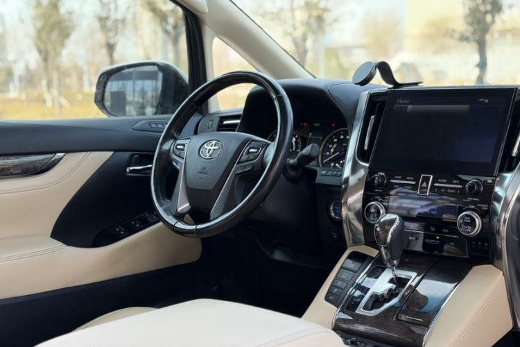 Used Toyota Vellfire 2020 Dual-Engine 2.5L HV Prestige Edition Interior 6