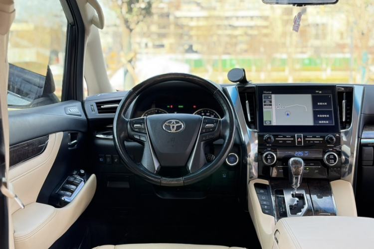 Used Toyota Vellfire 2020 Dual-Engine 2.5L HV Prestige Edition Interior 7