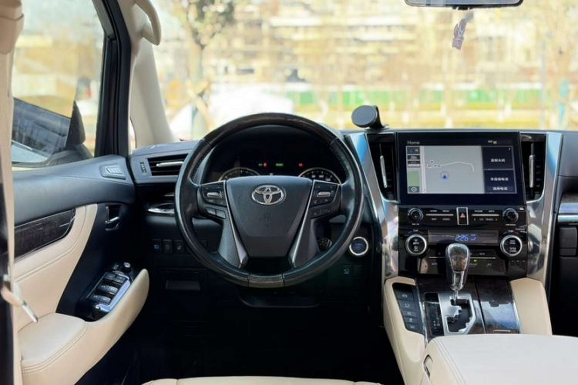 Used Toyota Vellfire 2020 Dual-Engine 2.5L HV Prestige Edition Interior 7