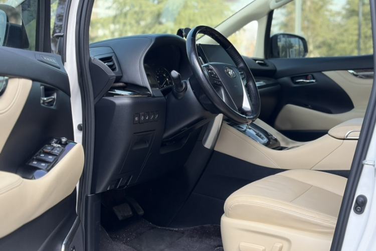 Used Toyota Vellfire 2020 Dual-Engine 2.5L HV Prestige Edition Interior 8
