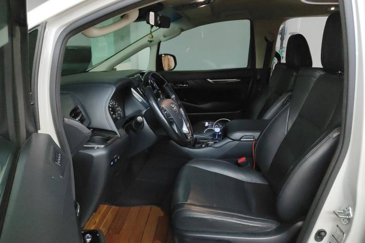 Used Toyota Vellfire 2020 Dual-Engine 2.5L HV Luxury Edition Left Front Seat