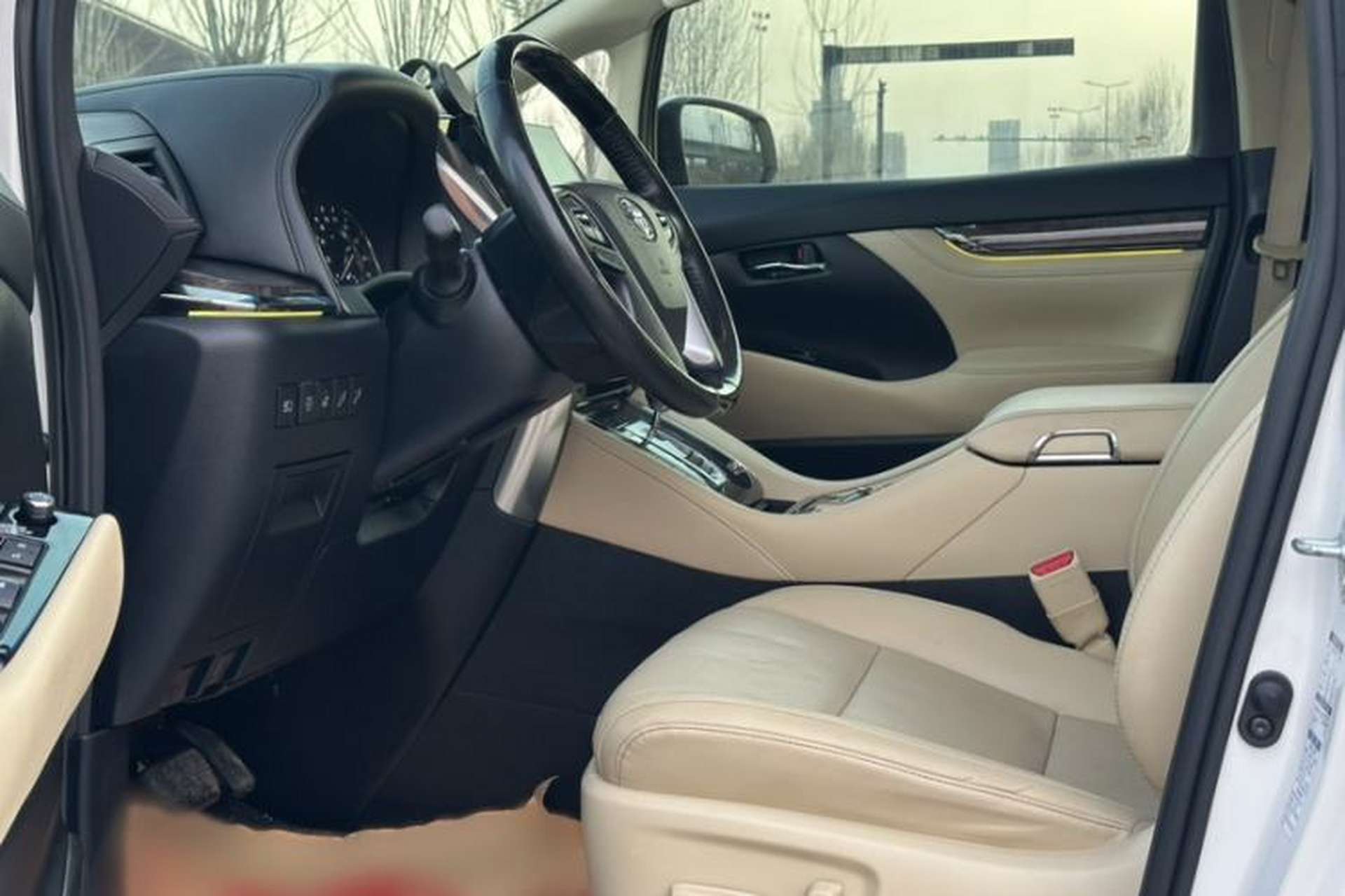 Used Toyota Vellfire 2020 Dual-Engine 2.5L HV Prestige Edition Left Front Seat