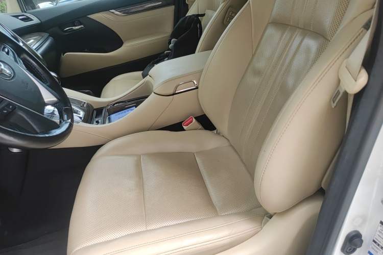 Used Toyota Vellfire 2020 Dual-Engine 2.5L HV Luxury Edition Left Front Seat
