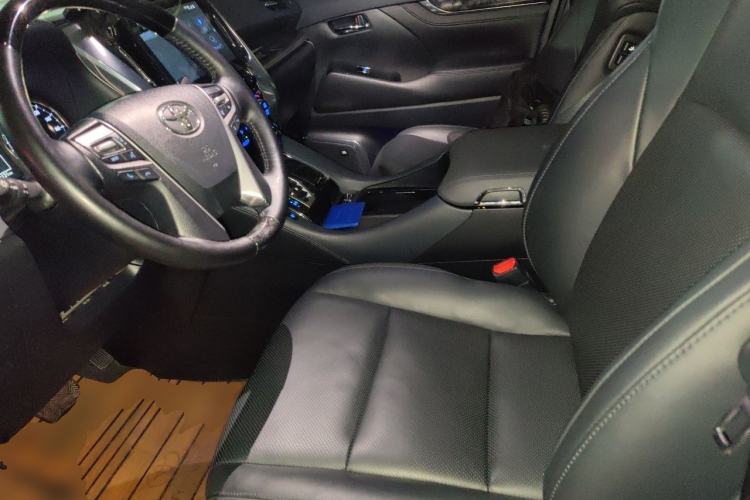 Used Toyota Vellfire 2020 Dual-Engine 2.5L HV Luxury Edition Left Front Seat