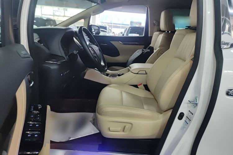 Used Toyota Vellfire 2020 Dual-Engine 2.5L Black Gold Limited Edition Left Front Seat