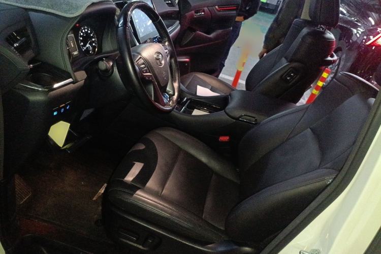 Used Toyota Vellfire 2020 Dual-Engine 2.5L HV Luxury Edition Left Front Seat