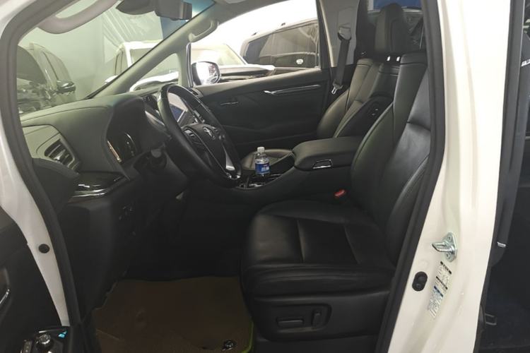 Used Toyota Vellfire 2020 Dual-Engine 2.5L HV Luxury Edition Left Front Seat