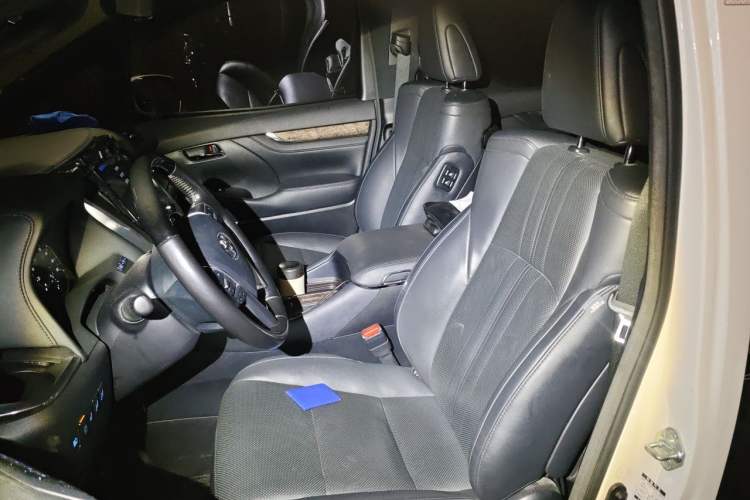 Used Toyota Vellfire 2020 Dual-Engine 2.5L HV Prestige Edition Left Front Seat