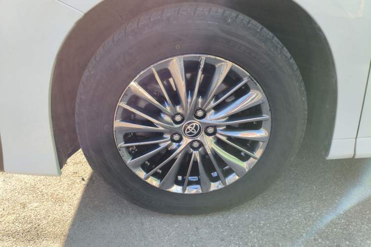 Used Toyota Vellfire 2020 Dual-Engine 2.5L HV Prestige Edition Left Front Wheel Hub