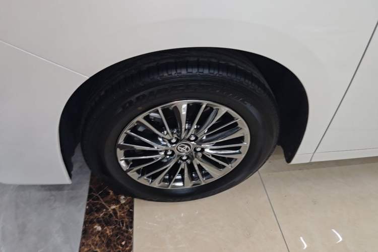 Used Toyota Vellfire 2020 Dual-Engine 2.5L HV Prestige Edition Left Front Wheel Hub