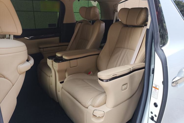 Used Toyota Vellfire 2020 Dual-Engine 2.5L HV Prestige Edition Left Rear Seat