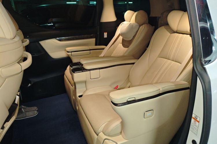 Used Toyota Vellfire 2020 Dual-Engine 2.5L HV Prestige Edition Left Rear Seat
